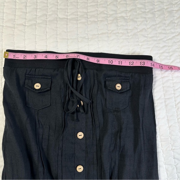 Rhapsody Neutral Black Sleeveless Romper with pockets - Picture 3 of 11